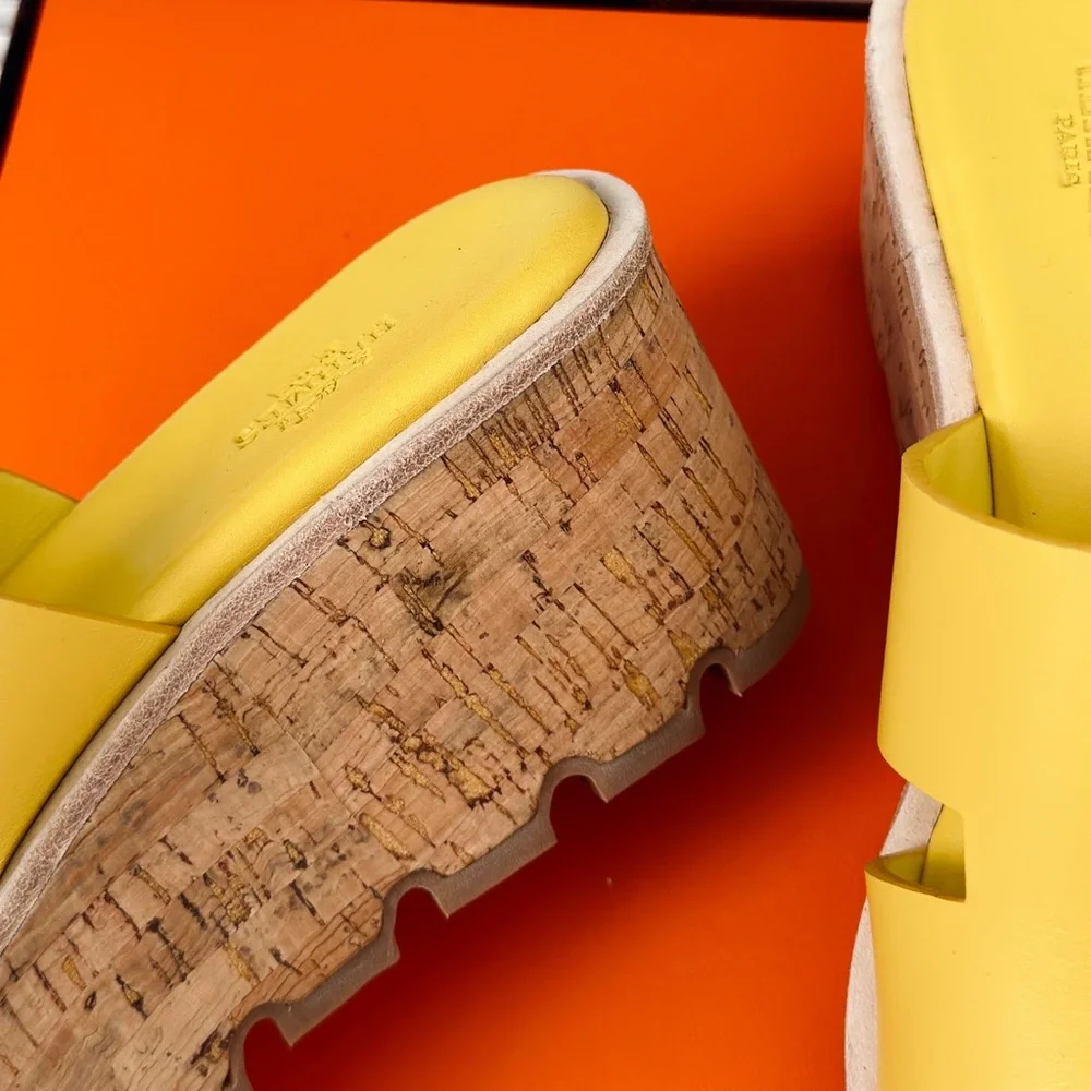 Hermes Yellow Platform Slides - Picture 4 of 9